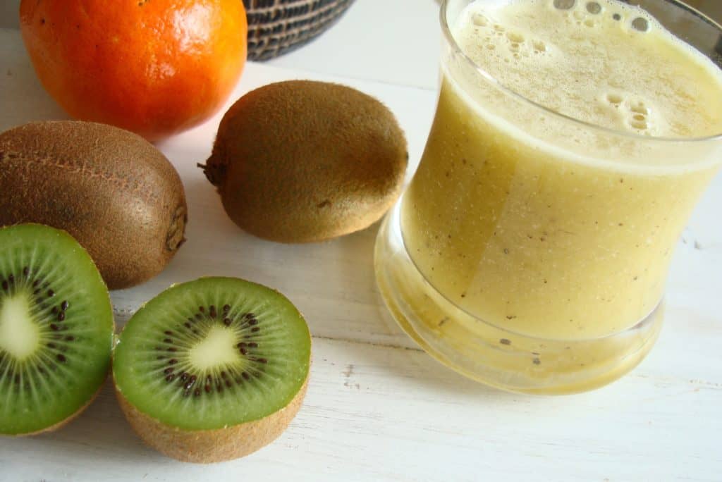 Pineapple and kiwi healthy juice - immune system booster