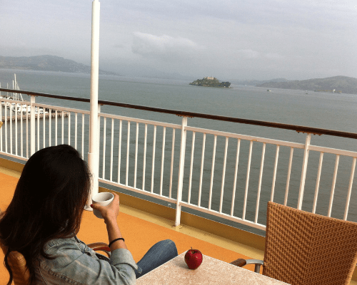 How to Eat Healthily​ on a Cruise