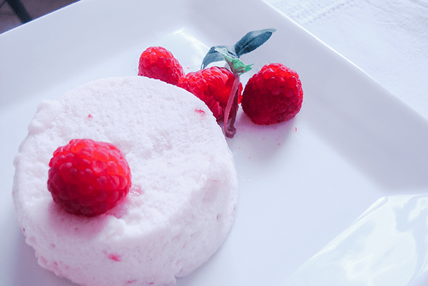 Light Raspberry Mousse – Healthy Dessert